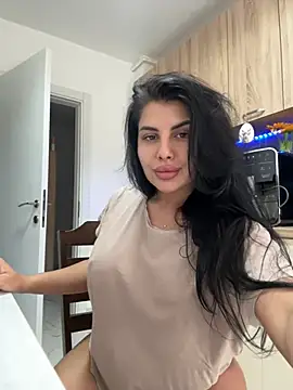 Snapshot of Scarlett-Dream chatting on May 19, 2026, 8:20 am Scarlett-Dream online show from May 19, 2026, 8:20 am
