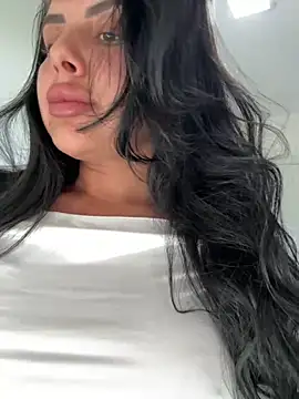 Snapshot of Scarlett-Dream chatting on May 20, 2026, 7:36 am Scarlett-Dream online show from May 20, 2026, 7:36 am