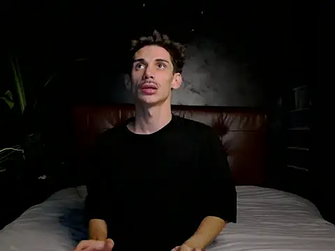 DanielCrush1 online show from October 18, 2025, 7:03 pm