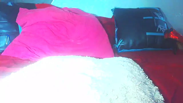 Queenofthenightx online show from February 6, 2025, 4:21 am