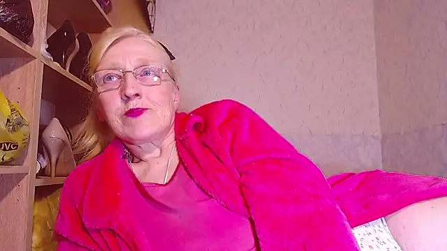 Snapshot of MadamBombShell chatting on December 9, 2024, 7:29 pm MadamBombShell online show from December 9, 2024, 7:29 pm