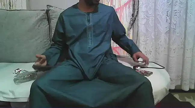 foxsanSs online show from January 5, 2025, 4:04 am