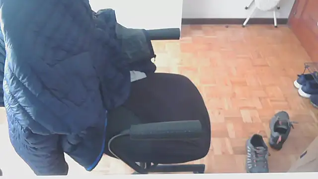 mikeyhotbear online show from November 4, 2025, 10:14 am