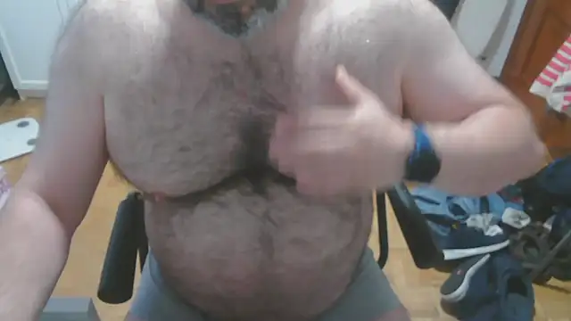 mikeyhotbear online show from June 4, 2026, 5:02 am
