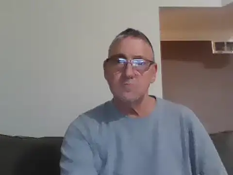 Snapshot of takeitall101 chatting on December 3, 2024, 12:24 am takeitall101 online show from December 3, 2024, 12:24 am