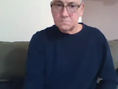 Snapshot of takeitall101 chatting on December 14, 2024, 6:20 pm takeitall101 online show from December 14, 2024, 6:20 pm