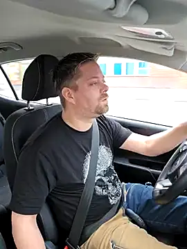 Trucker Hunter online show from December 28, 2024, 12:45 pm