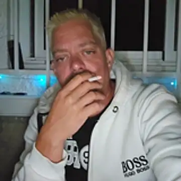 Trucker Hunter online show from January 5, 2026, 11:08 pm