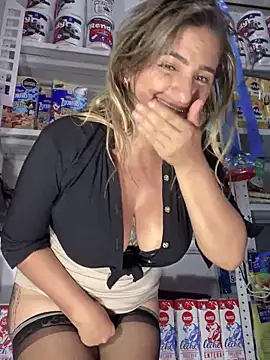 Snapshot of sammyqueenx21 chatting on February 11, 2025, 10:39 pm sammyqueenx21 online show from February 11, 2025, 10:39 pm