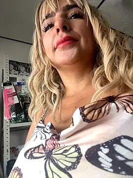 Snapshot of sammyqueenx21 chatting on October 3, 2025, 3:31 pm sammyqueenx21 online show from October 3, 2025, 3:31 pm