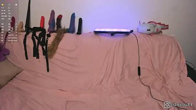 HelenGoat online show from April 24, 2026, 3:42 am