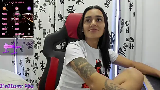 Snapshot of Dalia_D chatting on March 8, 2025, 11:39 pm Dalia D online show from March 8, 2025, 11:39 pm