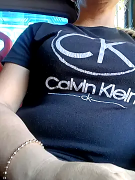 Nicolle Milf online show from February 2, 2025, 8:08 pm