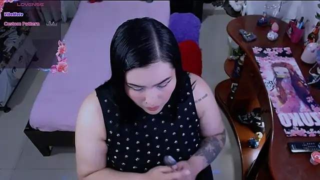 lufek23 online show from December 26, 2024, 11:03 pm