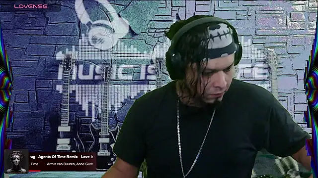 Snapshot of chino_roz chatting on March 6, 2025, 11:36 am chino roz online show from March 6, 2025, 11:36 am