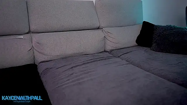 Snapshot of kaydenwithpaul chatting on January 8, 2025, 9:23 pm kaydenwithpaul online show from January 8, 2025, 9:23 pm