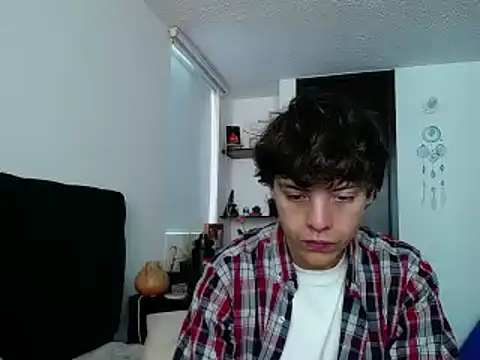 Snapshot of Santiago_kiler chatting on December 20, 2024, 3:10 pm Santiago kiler online show from December 20, 2024, 3:10 pm