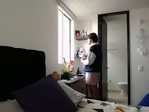 Snapshot of Santiago_kiler chatting on February 3, 2025, 8:24 pm Santiago kiler online show from February 3, 2025, 8:24 pm