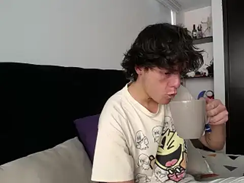 Snapshot of Santiago_kiler chatting on February 10, 2025, 2:05 pm Santiago kiler online show from February 10, 2025, 2:05 pm