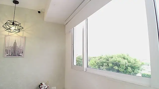 Sassy--Girl online show from September 12, 2025, 6:08 pm