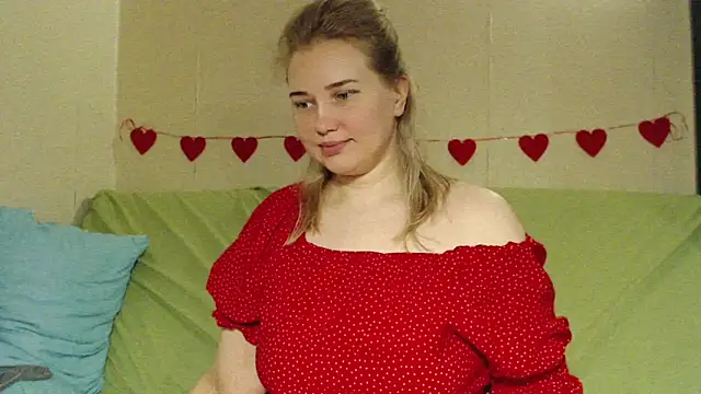 mmmPinUpGirl online show from April 25, 2026, 11:13 pm