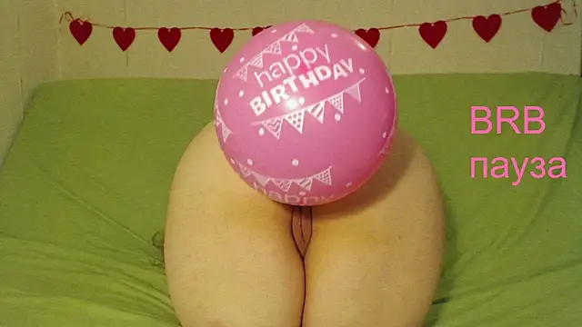 mmmPinUpGirl online show from May 8, 2026, 11:26 am