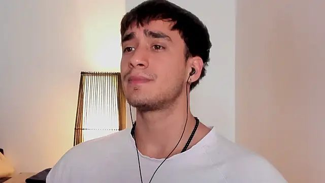 AlexRivera6 online show from February 1, 2026, 9:02 pm