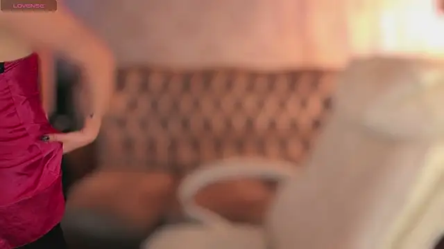 Snapshot of Daphne_Moss chatting on January 18, 2026, 1:59 pm Daphne Moss online show from January 18, 2026, 1:59 pm