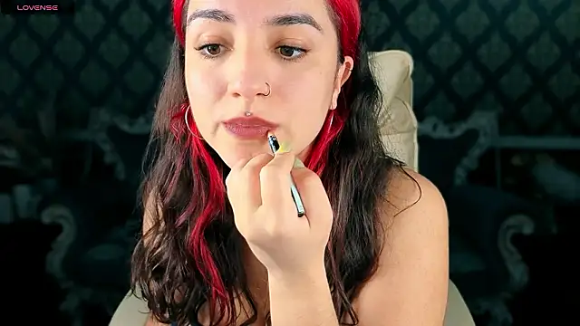 Snapshot of Daphne_Moss chatting on February 28, 2026, 2:18 pm Daphne Moss online show from February 28, 2026, 2:18 pm