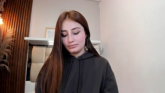 LANA-JONNES online show from January 11, 2025, 7:39 am