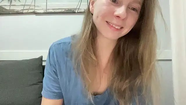 Snapshot of SweetLucy96 chatting on January 15, 2025, 8:05 pm SweetLucy96 online show from January 15, 2025, 8:05 pm