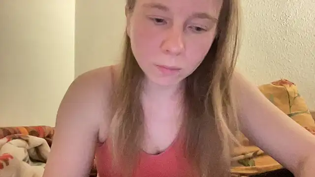 Snapshot of SweetLucy96 chatting on March 20, 2025, 1:13 am SweetLucy96 online show from March 20, 2025, 1:13 am