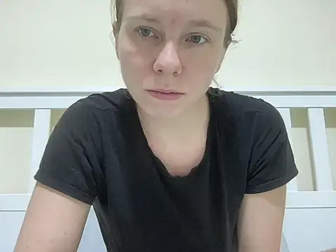 Snapshot of SweetLucy96 chatting on November 12, 2025, 11:10 am SweetLucy96 online show from November 12, 2025, 11:10 am