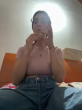  Niah  online show from January 10, 2026, 12:45 am