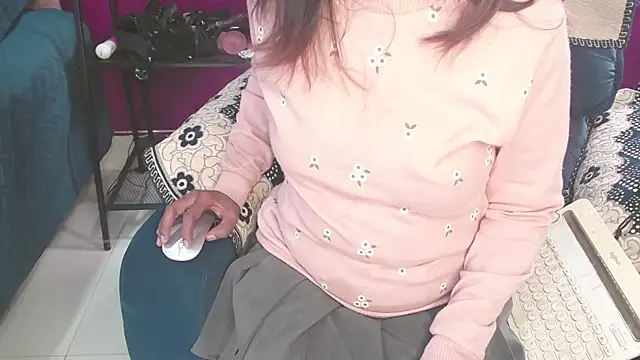 Snapshot of Naughty_nightz chatting on December 23, 2024, 6:27 pm Naughty nightz online show from December 23, 2024, 6:27 pm