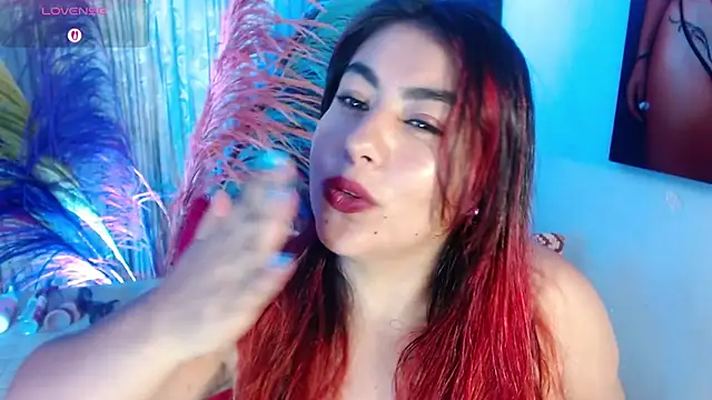 Snapshot of gatuwildhott chatting on April 30, 2026, 1:39 pm gatuwildhott online show from April 30, 2026, 1:39 pm