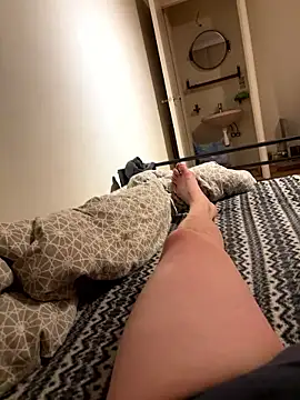 Ilikegranny666 online show from April 15, 2026, 7:32 pm