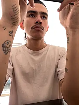 sorry-mom69 online show from October 18, 2025, 5:35 pm