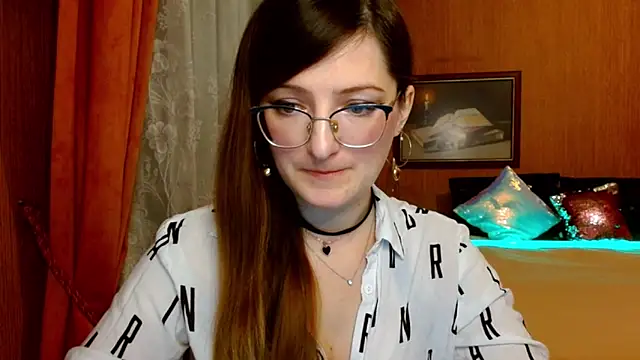 Arielsssplash online show from December 3, 2024, 2:49 pm