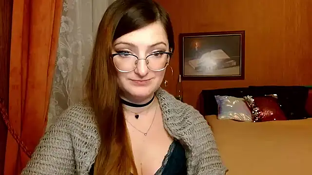 Arielsssplash online show from December 11, 2024, 6:20 pm