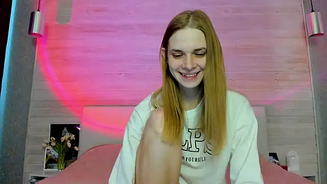 molly hunt  online show from March 13, 2026, 3:35 am