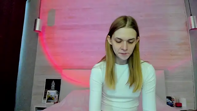 molly hunt  online show from April 4, 2026, 5:16 am