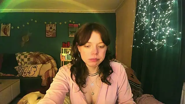 Snapshot of ClancyMorissey chatting on April 18, 2026, 9:26 pm ClancyMorissey online show from April 18, 2026, 9:26 pm