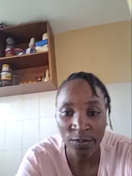 Snapshot of Samia_Queen chatting on October 2, 2025, 11:28 am Samia Queen online show from October 2, 2025, 11:28 am