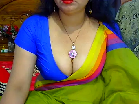 Snapshot of Daneldayna chatting on October 2, 2025, 7:10 pm Daneldayna online show from October 2, 2025, 7:10 pm