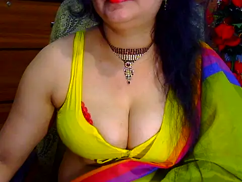 Snapshot of Daneldayna chatting on October 28, 2025, 2:26 am Daneldayna online show from October 28, 2025, 2:26 am