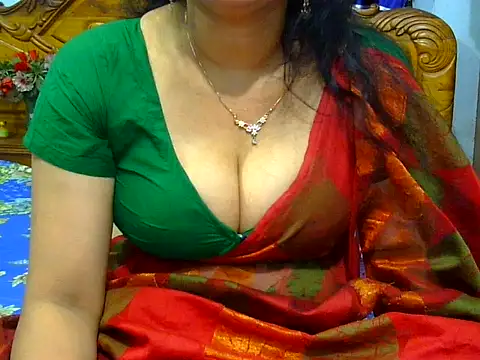 Snapshot of Daneldayna chatting on April 3, 2026, 4:49 pm Daneldayna online show from April 3, 2026, 4:49 pm