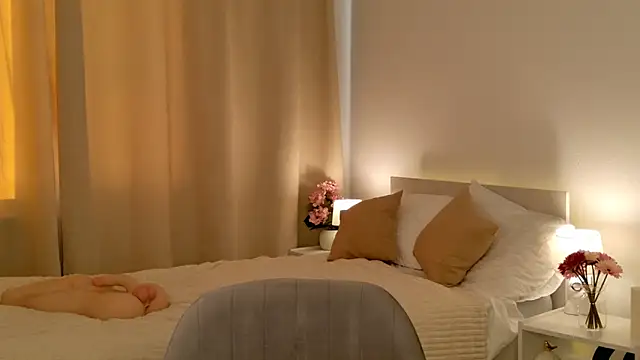 bella  rose online show from March 10, 2026, 2:22 pm