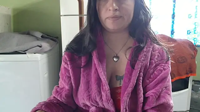 Snapshot of Ta_maravilhosaaa chatting on June 10, 2026, 4:17 pm Ta maravilhosaaa online show from June 10, 2026, 4:17 pm