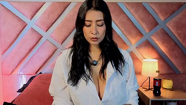  kelly hous36 online show from February 20, 2026, 1:11 pm